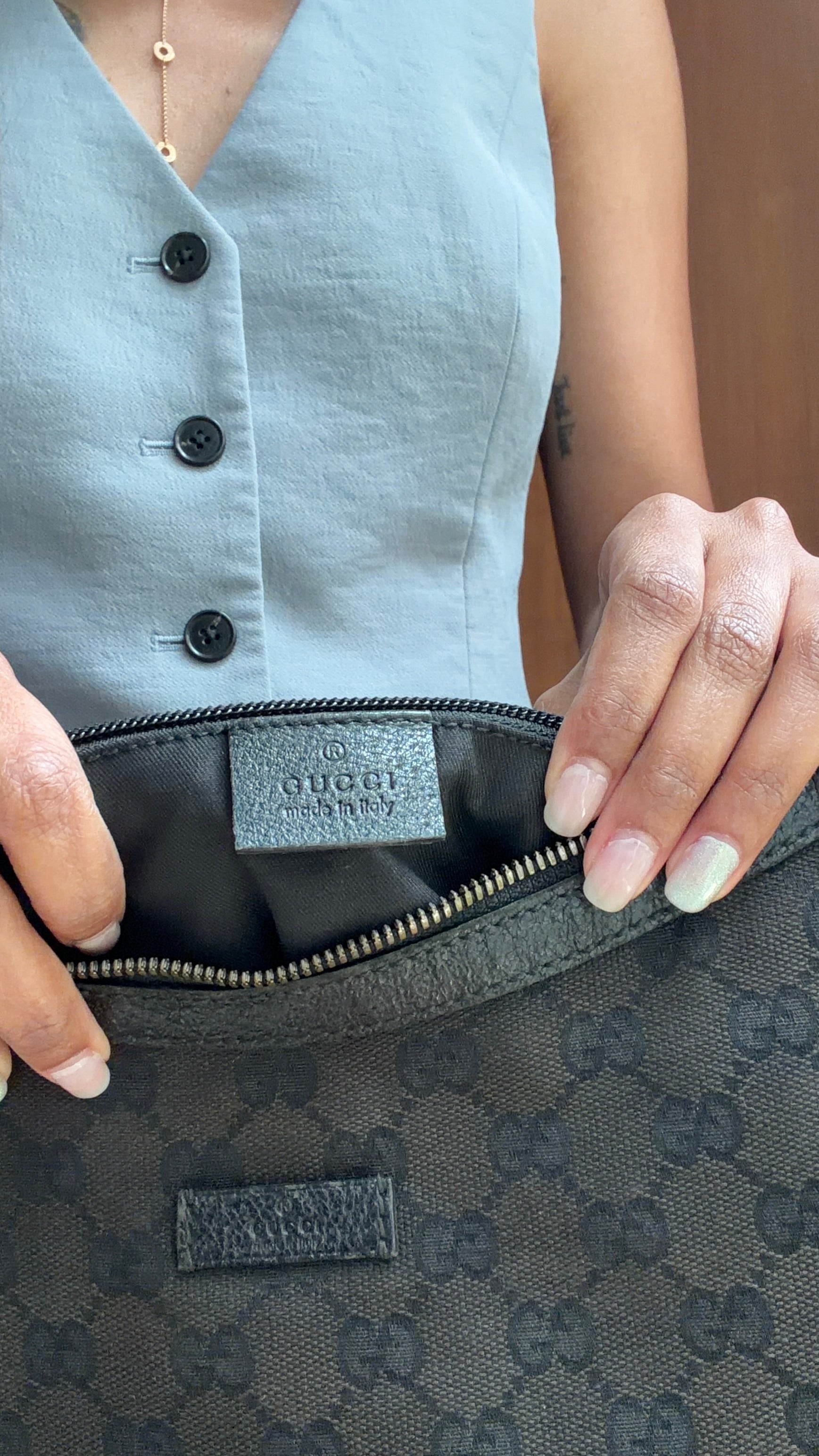 Authentic Vintage Gucci GG Monogram Shoulder Bag – Black