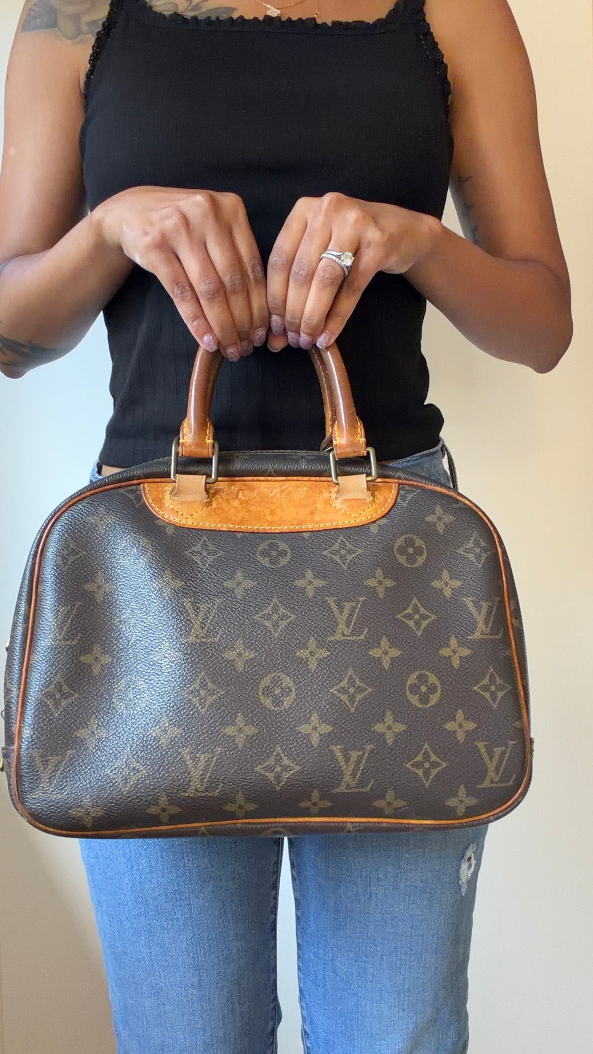 Louis Vuitton Trouville M42228 – Vintage Monogram Handbag