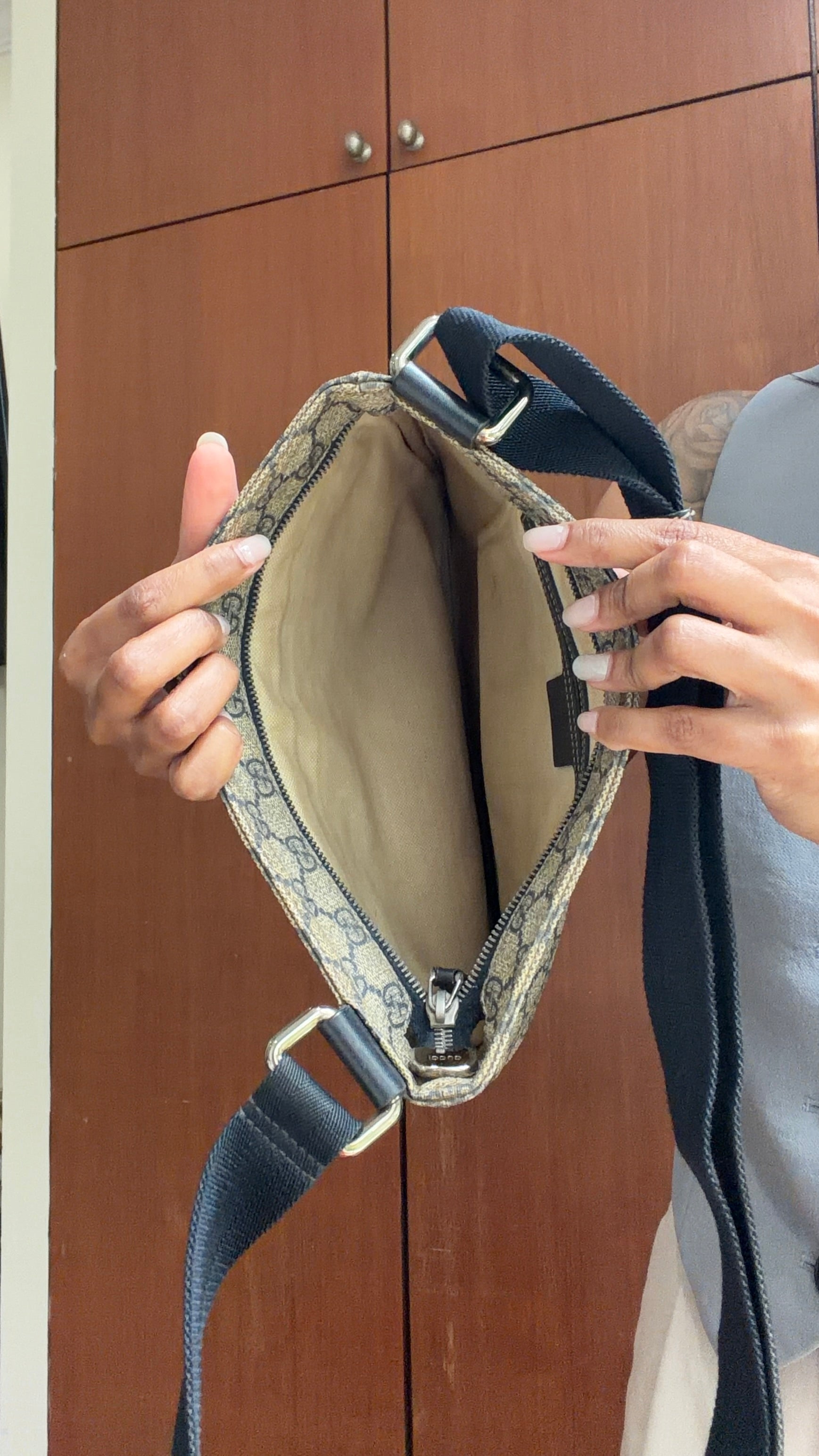 Authentic Gucci GG Monogram Messenger Shoulder Bag