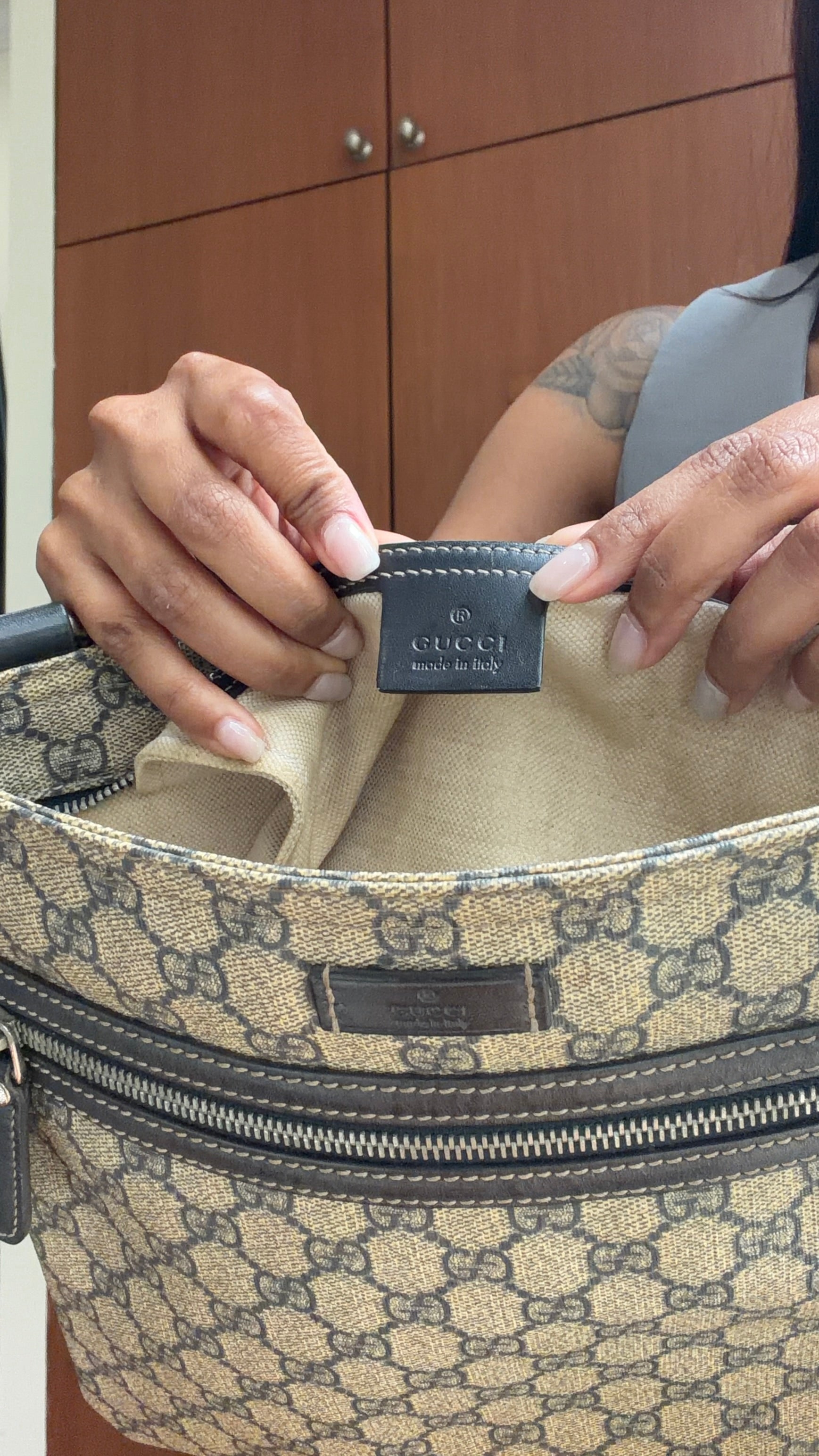 Authentic Gucci GG Monogram Messenger Shoulder Bag