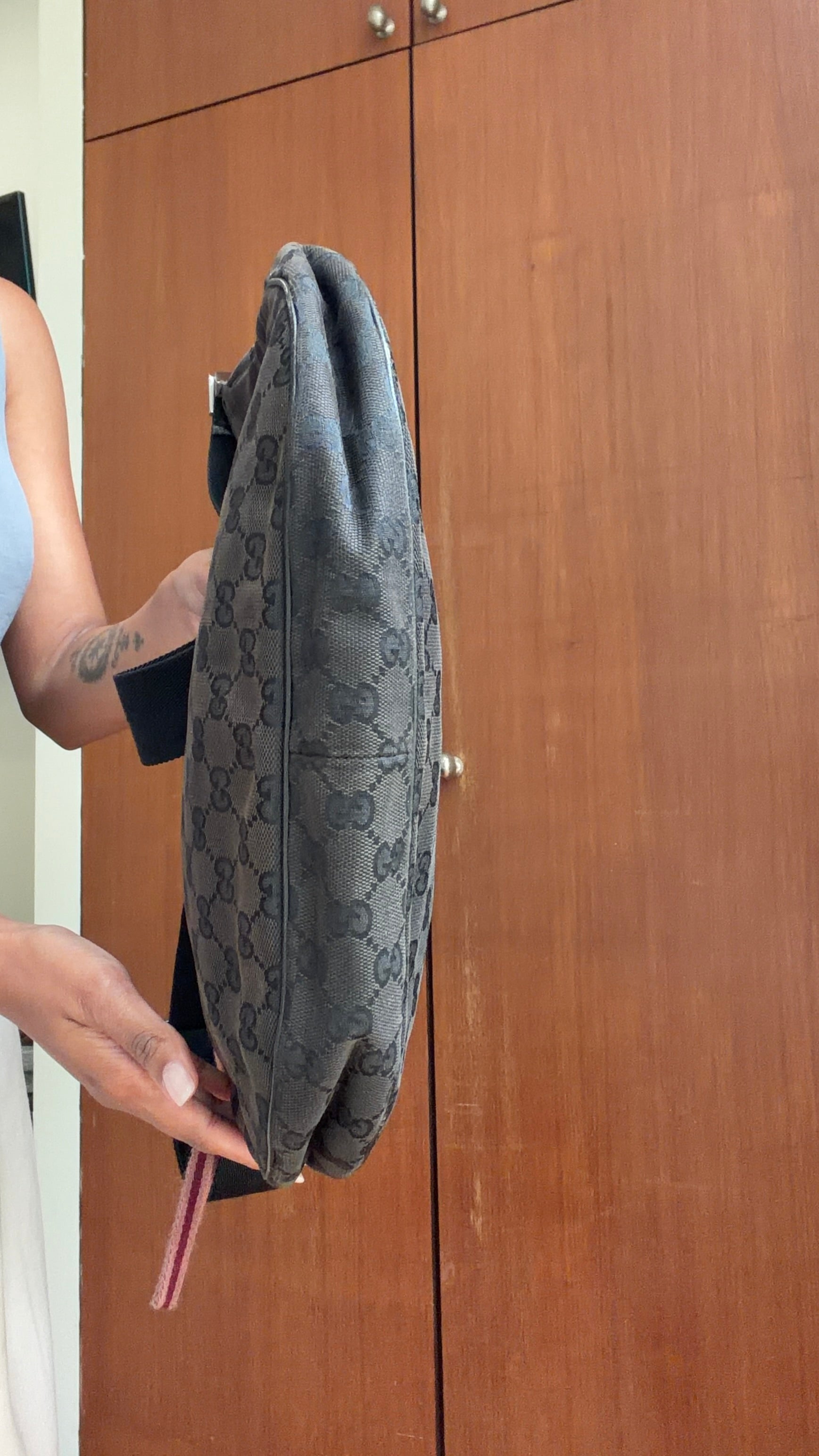 Authentic Vintage Gucci GG Monogram Shoulder Bag – Black