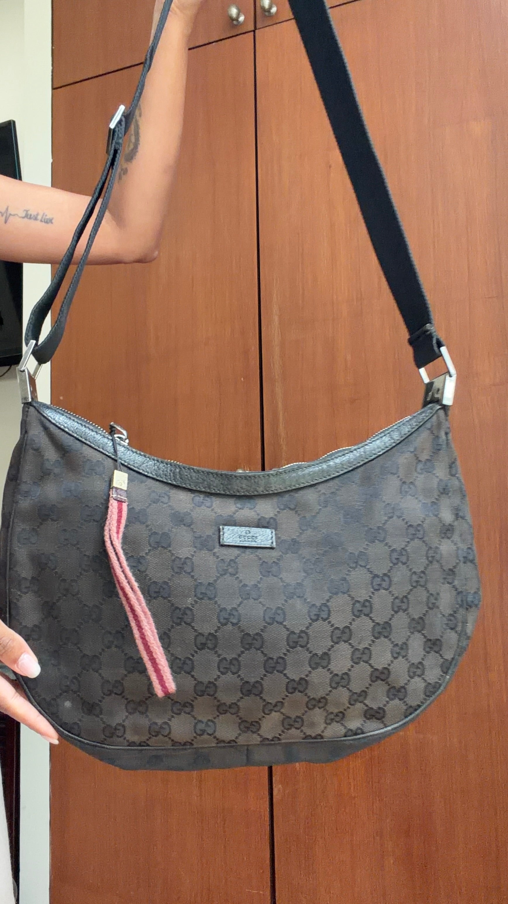 Authentic Vintage Gucci GG Monogram Shoulder Bag – Black