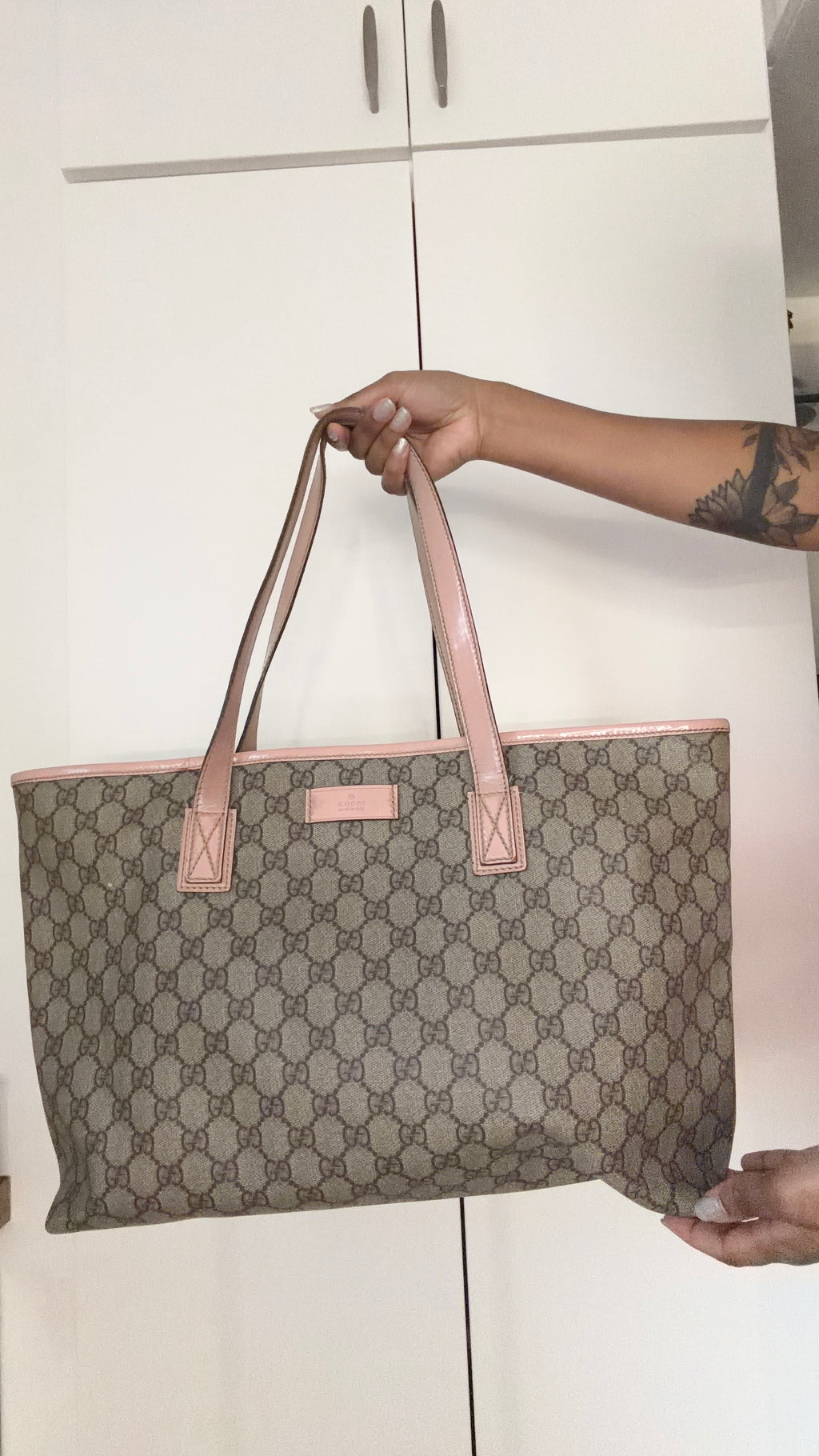 Authentic Vintage Gucci GG Supreme Canvas Tote Bag Pink Leather