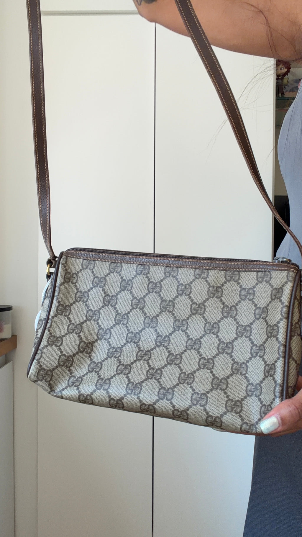 Authentic Vintage Gucci GG Supreme Crossbody Bag – Brown